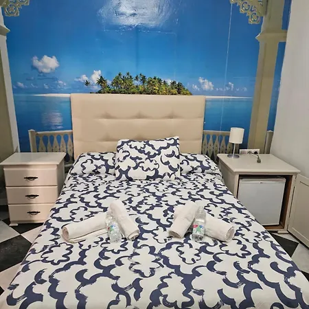 بيت ضيافة Sevillana Costa *